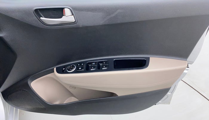 2015 Hyundai Grand i10 ASTA AT 1.2 KAPPA VTVT, Petrol, Automatic, 64,687 km, Driver Side Door Panels Control