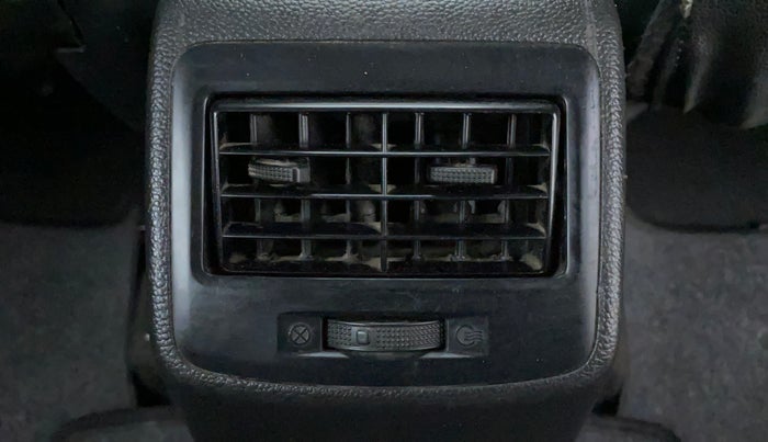 2015 Hyundai Grand i10 ASTA AT 1.2 KAPPA VTVT, Petrol, Automatic, 64,687 km, Rear AC Vents
