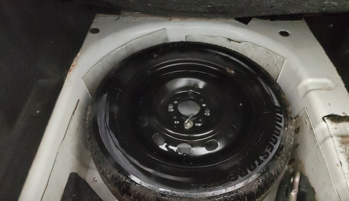 2017 Tata TIGOR XZ (O) PETROL, Petrol, Manual, 1,00,517 km, Spare Tyre