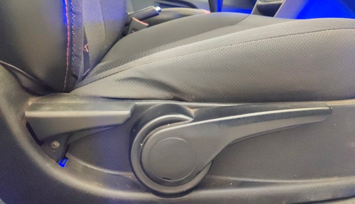 2017 Tata TIGOR XZ (O) PETROL, Petrol, Manual, 1,00,517 km, Driver Side Adjustment Panel