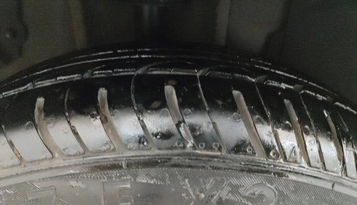 2017 Tata TIGOR XZ (O) PETROL, Petrol, Manual, 1,00,517 km, Right Rear Tyre Tread