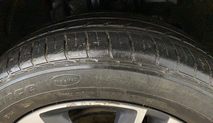 2021 Tata Tiago XZ PLUS PETROL, Petrol, Manual, 26,177 km, Right Front Tyre Tread