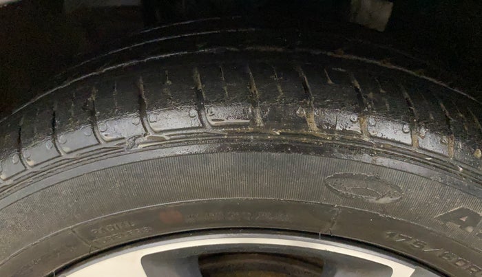 2021 Tata Tiago XZ PLUS PETROL, Petrol, Manual, 26,177 km, Left Front Tyre Tread