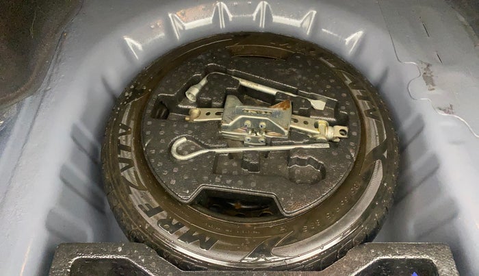 2017 Maruti Ciaz ZETA DIESEL 1.3, Diesel, Manual, 71,267 km, Spare Tyre