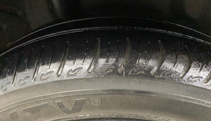 2014 Honda Amaze 1.2L I-VTEC S, Petrol, Manual, 84,220 km, Right Rear Tyre Tread