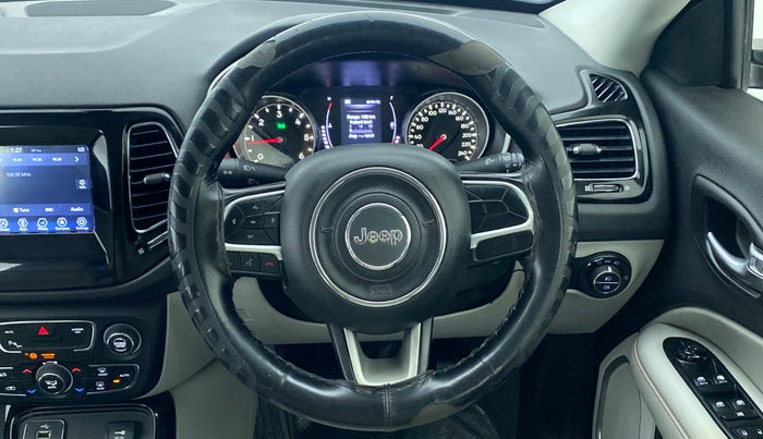 2017 Jeep Compass 2.0 LIMITED, Diesel, Manual, 95,384 km, Steering Wheel Close Up
