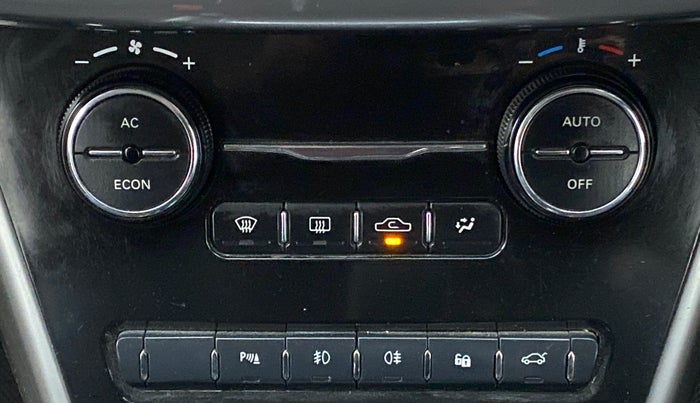 2018 Tata NEXON XZA + 1.2 PETROL A/T, Petrol, Automatic, 31,832 km, Automatic Climate Control