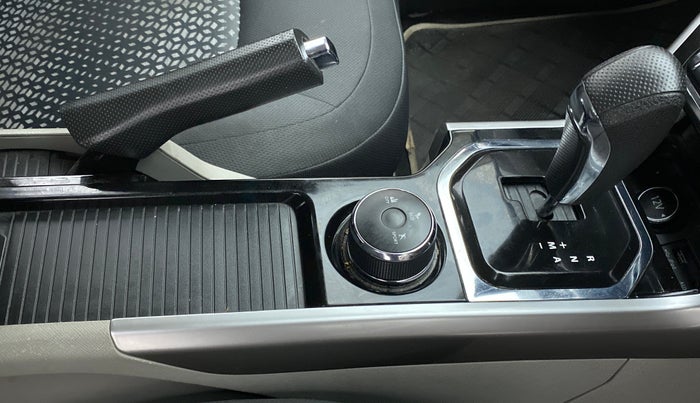 2018 Tata NEXON XZA + 1.2 PETROL A/T, Petrol, Automatic, 31,832 km, Gear Lever