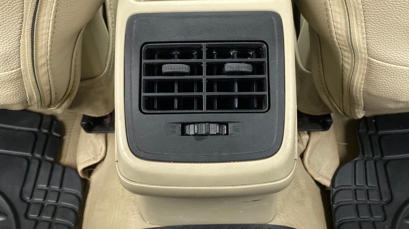 2017 Maruti Dzire VDI, Diesel, Manual, 64,788 km, Rear AC Vents