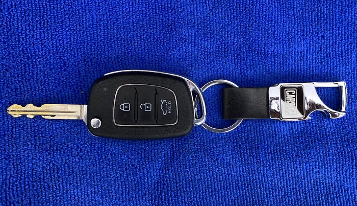 2020 Hyundai GRAND I10 NIOS SPORTZ AMT 1.2 KAPPA VTVT, Petrol, Automatic, 13,085 km, Key Close Up