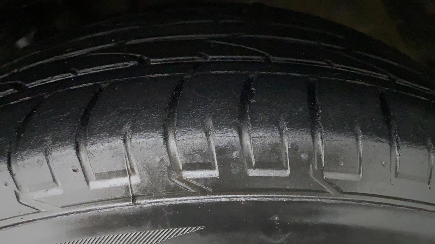 2018 Hyundai Creta 1.6 SX (O) VTVT, Petrol, Manual, 34,283 km, Left Front Tyre Tread