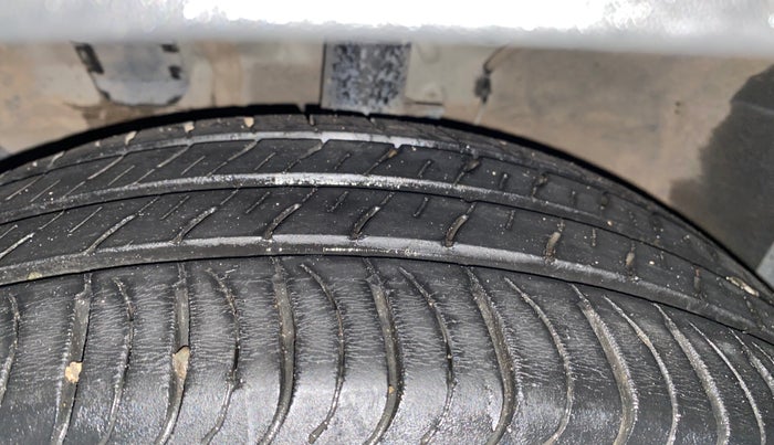 2021 KIA SELTOS HTK PLUS 1.5 IMT, Petrol, Manual, 34,081 km, Left Front Tyre Tread