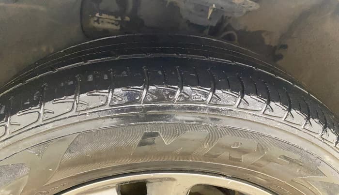 2019 Hyundai Elite i20 SPORTZ PLUS 1.2, Petrol, Manual, 1,08,750 km, Left Front Tyre Tread