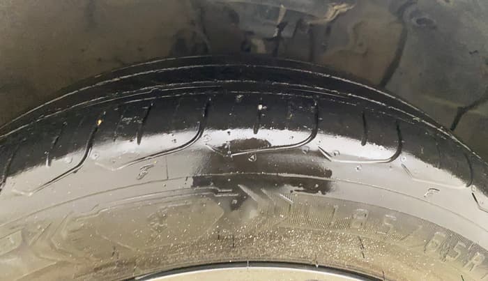 2019 Hyundai Elite i20 SPORTZ PLUS 1.2, Petrol, Manual, 1,08,750 km, Right Front Tyre Tread
