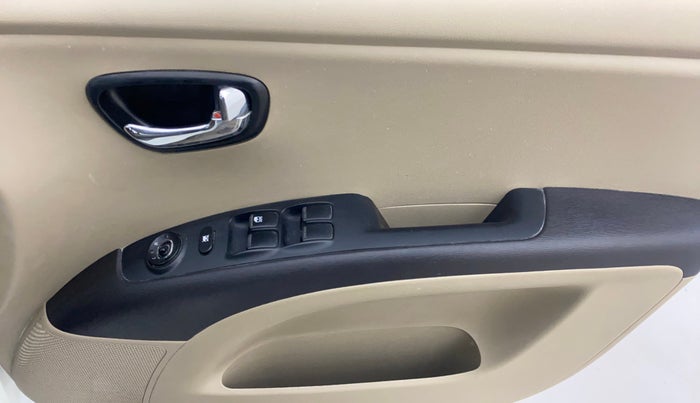 2013 Hyundai i10 SPORTZ 1.2, Petrol, Manual, 40,837 km, Driver Side Door Panels Control