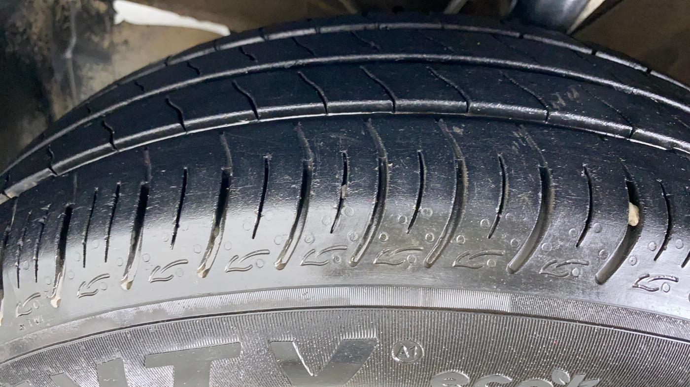 2020 Maruti Baleno DELTA PETROL 1.2, Petrol, Manual, Left Front Tyre Tread