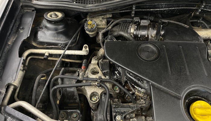 2014 Renault Duster 110 PS RXZ 4X4 MT DIESEL, Diesel, Manual, 1,69,999 km, Engine View - Right