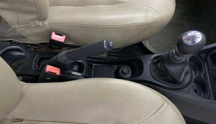 2014 Renault Duster 110 PS RXZ 4X4 MT DIESEL, Diesel, Manual, 1,69,999 km, Gear Lever