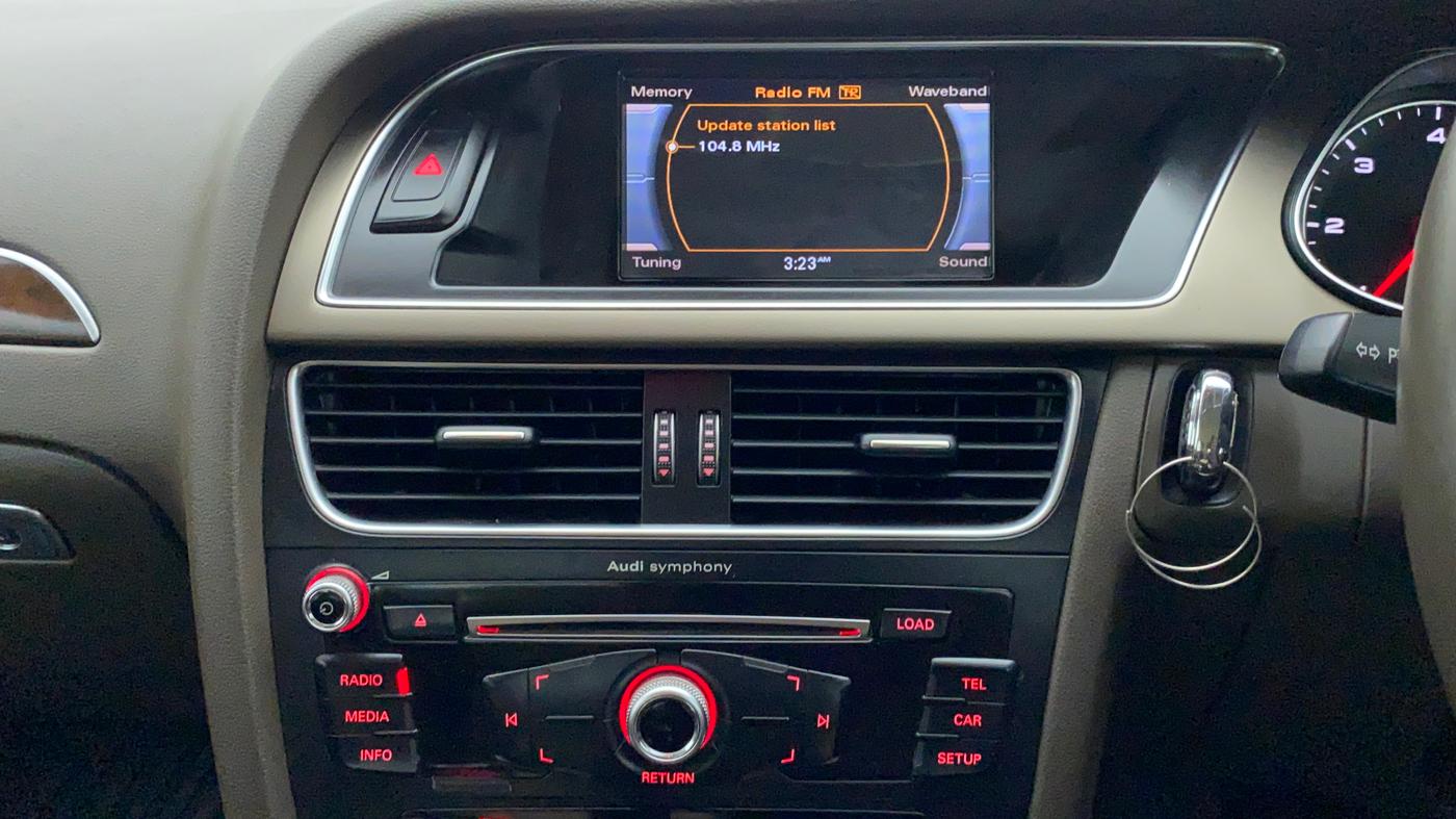 2013 Audi A4 2.0 TDI S LINE, Diesel, Automatic, 43,615 km, Infotainment System