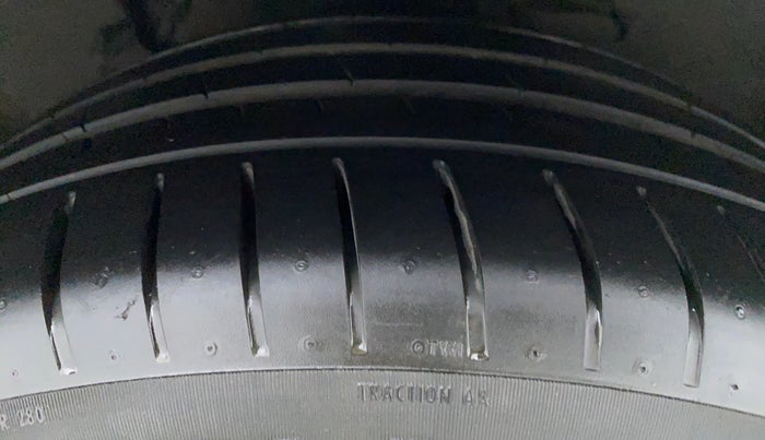 2013 Audi A4 2.0 TDI S LINE, Diesel, Automatic, 43,615 km, Left Front Tyre Tread