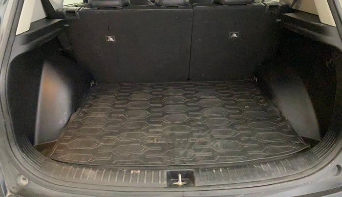 2020 KIA SELTOS GTX AT 1.4 PETROL, Petrol, Automatic, 79,439 km, Boot Inside