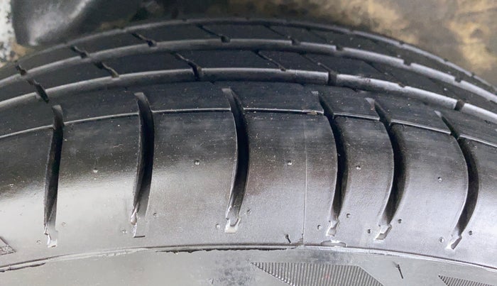 2012 Hyundai i10 SPORTZ 1.2 AT KAPPA2, Petrol, Automatic, 62,918 km, Left Rear Tyre Tread