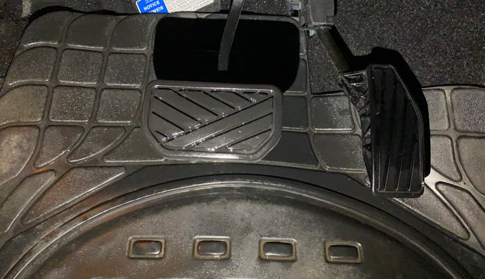 2018 Maruti Baleno ZETA CVT PETROL 1.2, Petrol, Automatic, 27,631 km, Pedals