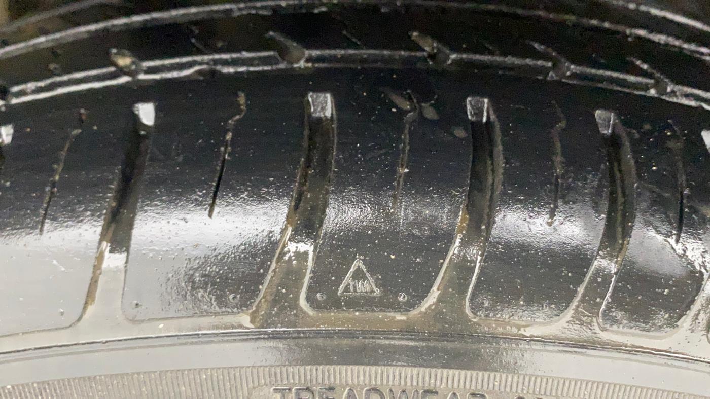 2018 Maruti Dzire VXI AMT, Petrol, Automatic, 52,914 km, Right Rear Tyre Tread