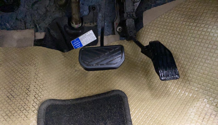 2018 Maruti Dzire VXI AMT, Petrol, Automatic, 52,857 km, Pedals