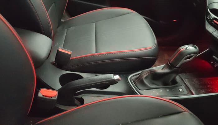 2024 Hyundai NEW I20 N LINE N8 1.0 TURBO DCT, Petrol, Automatic, 2,576 km, Gear Lever