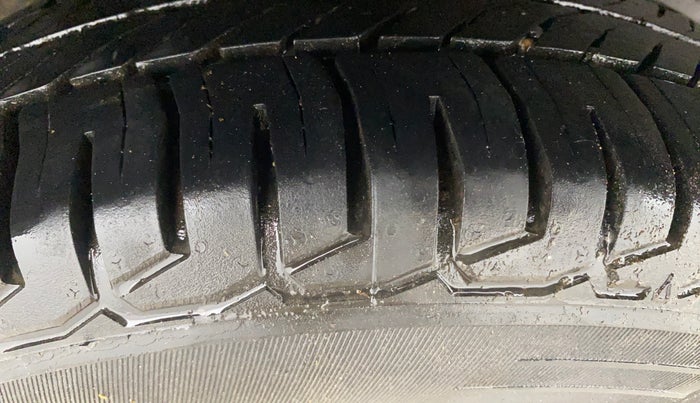 2017 Tata Tiago XM PETROL, Petrol, Manual, 54,305 km, Right Rear Tyre Tread