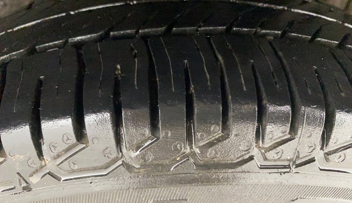 2017 Tata Tiago XM PETROL, Petrol, Manual, 54,305 km, Left Rear Tyre Tread