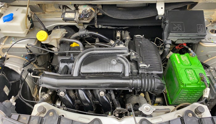 2019 Renault Kwid RXT 1.0 AMT (O), Petrol, Automatic, 28,924 km, Engine View