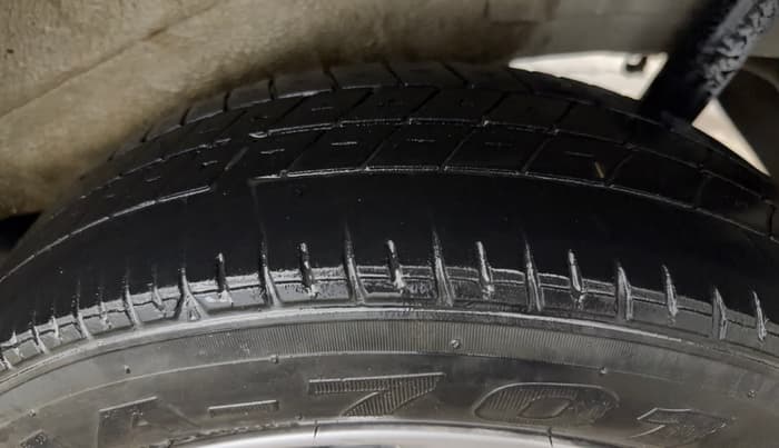 2017 Maruti Wagon R 1.0 VXI+, Petrol, Manual, 46,050 km, Left Rear Tyre Tread