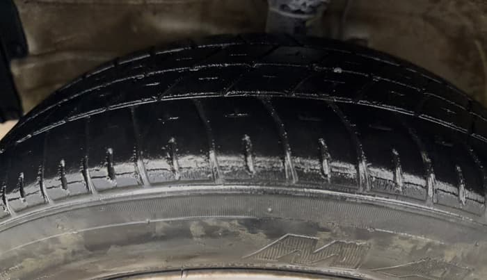 2017 Maruti Wagon R 1.0 VXI+, Petrol, Manual, 46,050 km, Left Front Tyre Tread