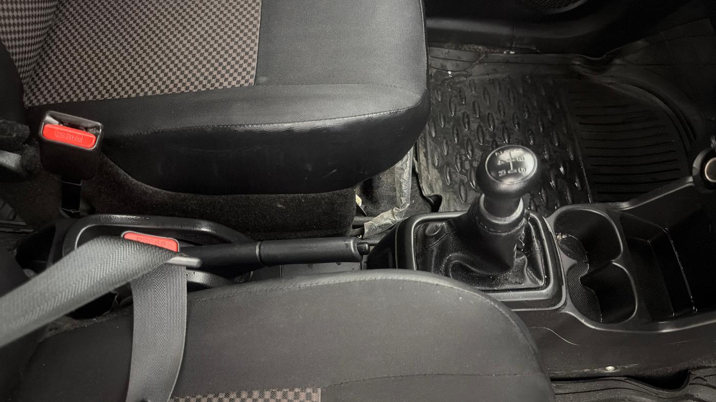 2023 Maruti S PRESSO VXI, Petrol, Manual, 31,712 km, Gear Lever
