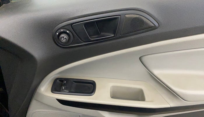 2017 Ford Ecosport AMBIENTE 1.5L PETROL, Petrol, Manual, 45,551 km, Driver Side Door Panels Control