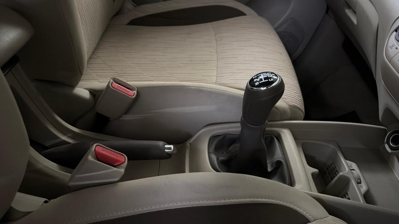 2019 Maruti Ertiga ZXI+ SHVS, Petrol, Manual, 1,05,566 km, Gear Lever