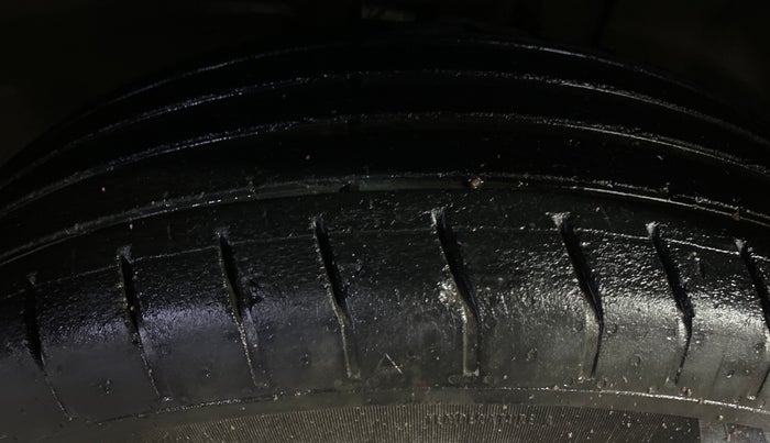 2023 Tata PUNCH ACCOMPLISHED MT, Petrol, Manual, 44,208 km, Left Front Tyre Tread