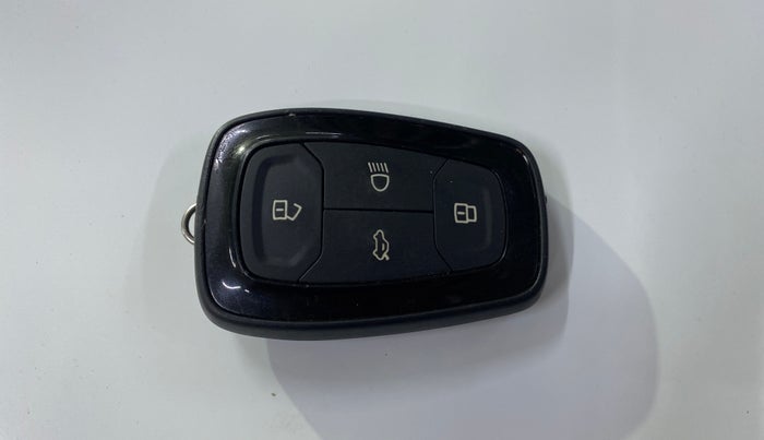 2023 Tata PUNCH ACCOMPLISHED MT, Petrol, Manual, 44,208 km, Key Close Up