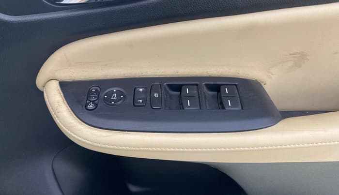 2021 Honda City 1.5L I-VTEC ZX, Petrol, Manual, 20,193 km, Driver Side Door Panels Control