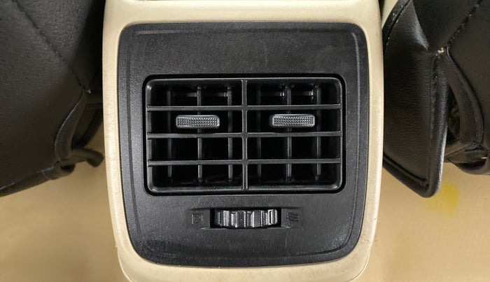 2017 Maruti Dzire VXI, Petrol, Manual, 41,639 km, Rear AC Vents