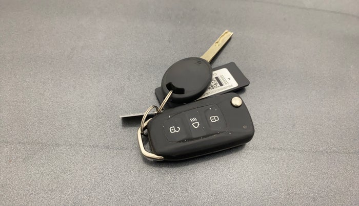 2020 Tata Tiago XZ PETROL, Petrol, Manual, 25,432 km, Key Close Up