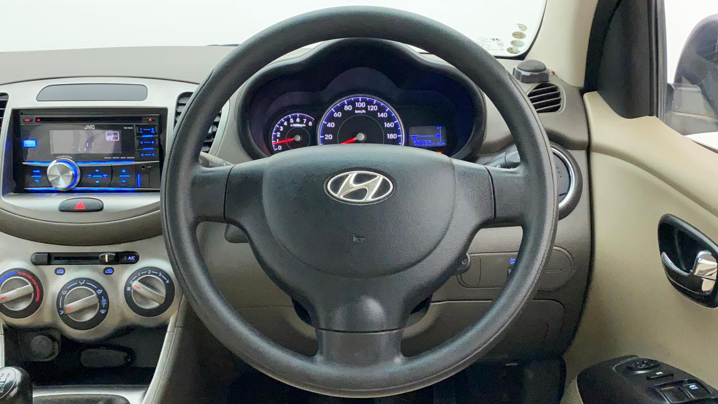 2012 Hyundai i10 MAGNA 1.2, Petrol, Manual, 56,852 km, Steering Wheel Close Up