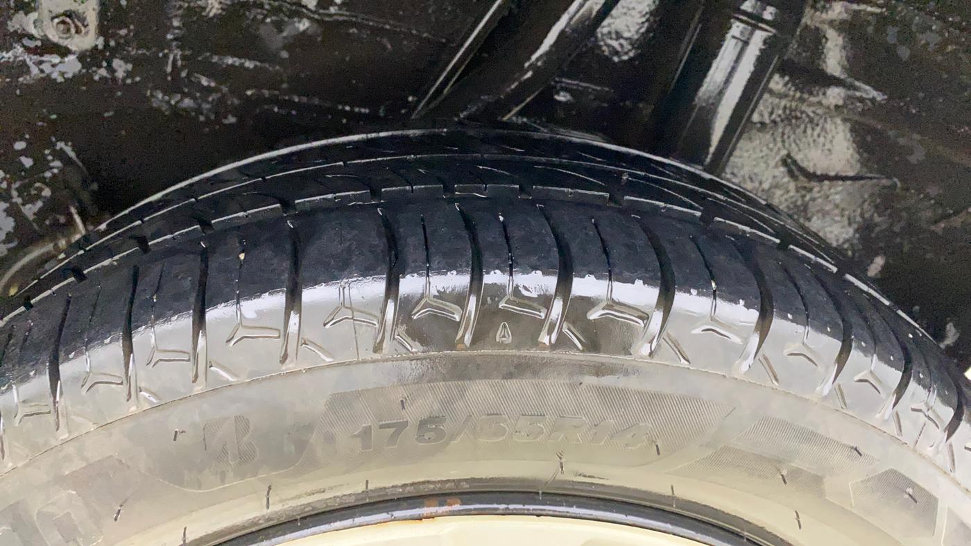 2019 Honda Amaze 1.2L I-VTEC S, CNG, Manual, 95,065 km, Left Rear Tyre Tread
