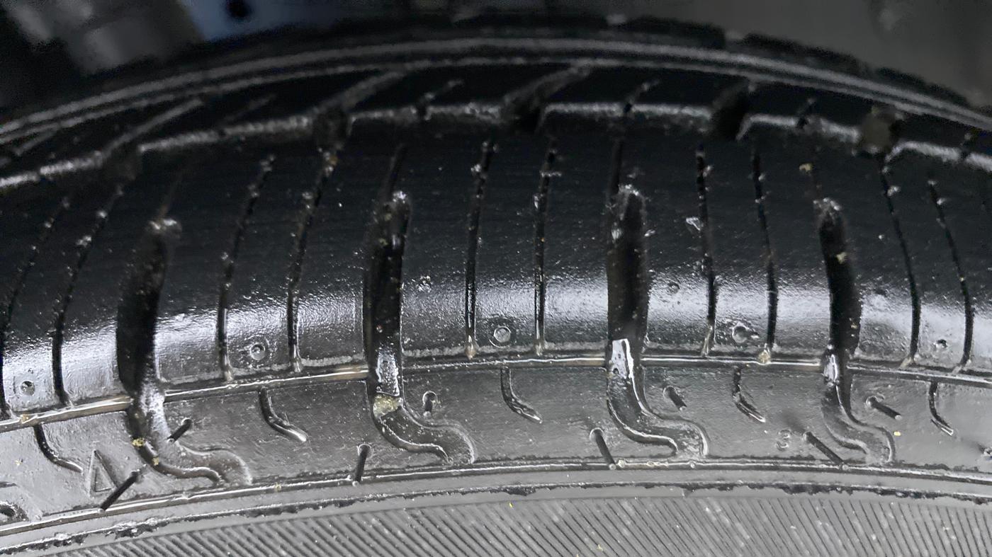 2019 Renault Kwid CLIMBER 1.0, Petrol, Manual, 3,065 km, Right Front Tyre Tread