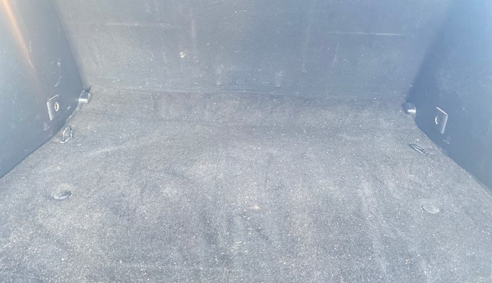 2019 Nissan Kicks XV 1.5, Petrol, Manual, 70,782 km, Boot Inside