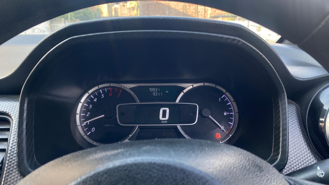 2019 Nissan Kicks XV 1.5, Petrol, Manual, 70,555 km, Odometer Image