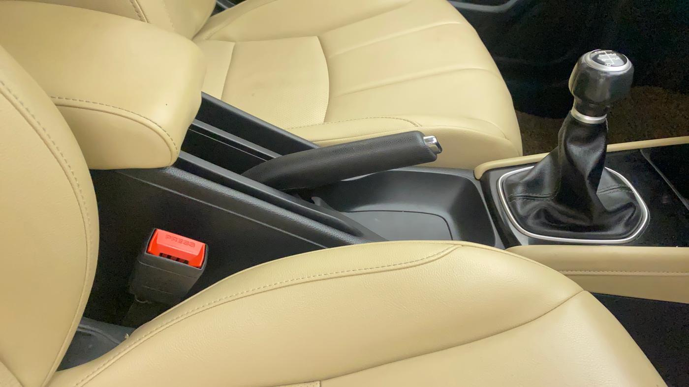 2020 Honda City 1.5L I-VTEC ZX, Petrol, Manual, 74,424 km, Gear Lever