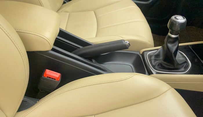 2020 Honda City 1.5L I-VTEC ZX, Petrol, Manual, 74,424 km, Gear Lever